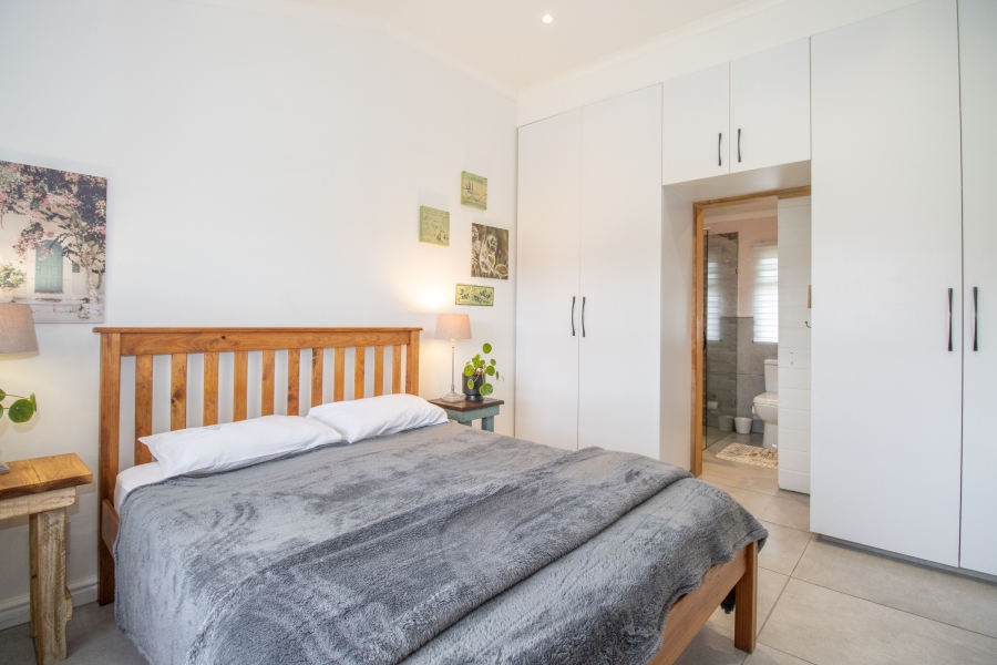 1 Bedroom Property for Sale in Fish Hoek Western Cape